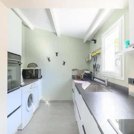 Lovely Fully Renovated Villa La Gueriniere