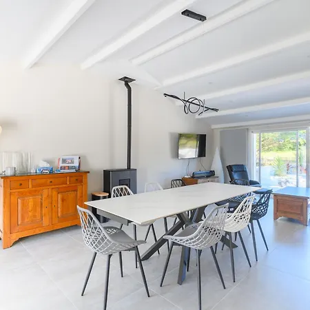 Lovely Fully Renovated