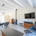 فيلة Lovely Fully Renovated