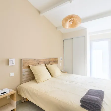 Lovely Fully Renovated *