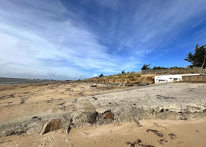 Lovely Fully Renovated Villa *