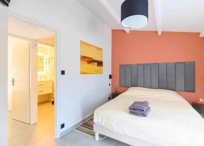 Lovely Fully Renovated *